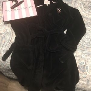 Plush silky VS Robe by Victoria’s Secret PINK